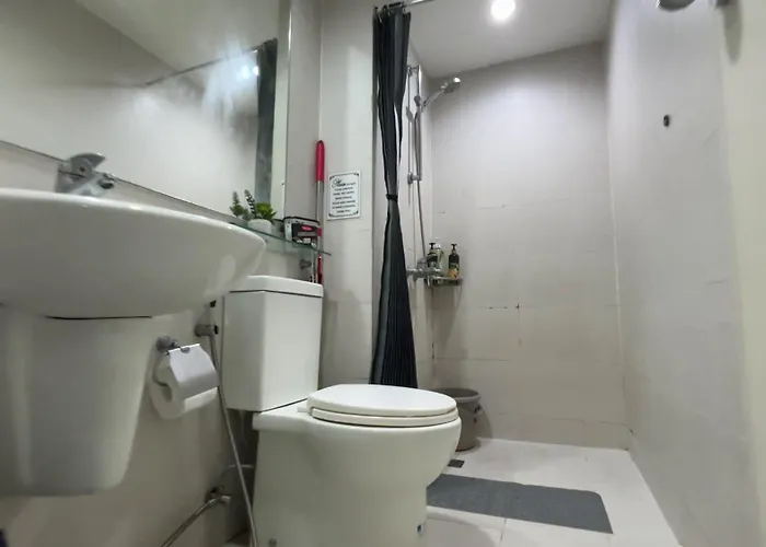 Azure Urban Residences 아파트 *